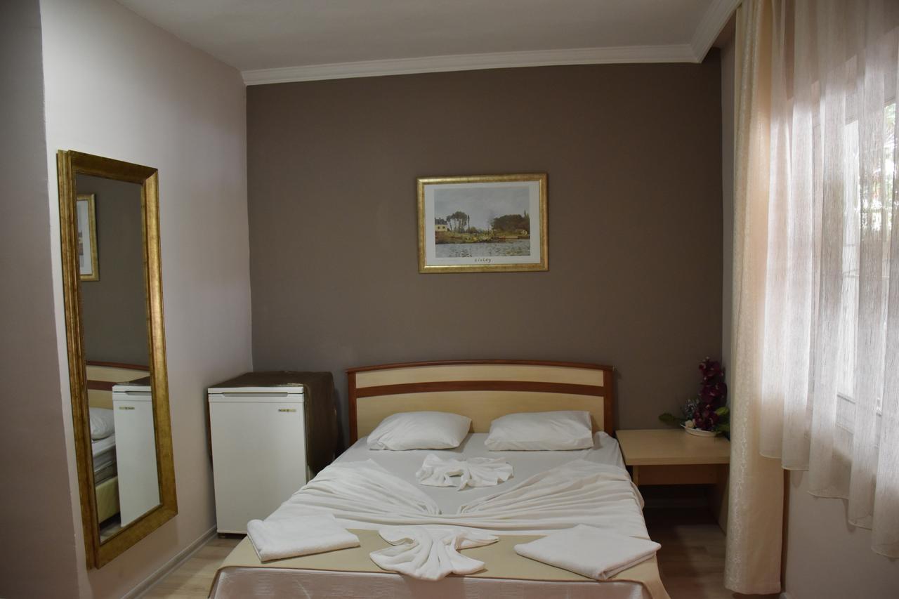 Ozcan Pansiyon Marmaris Exterior photo